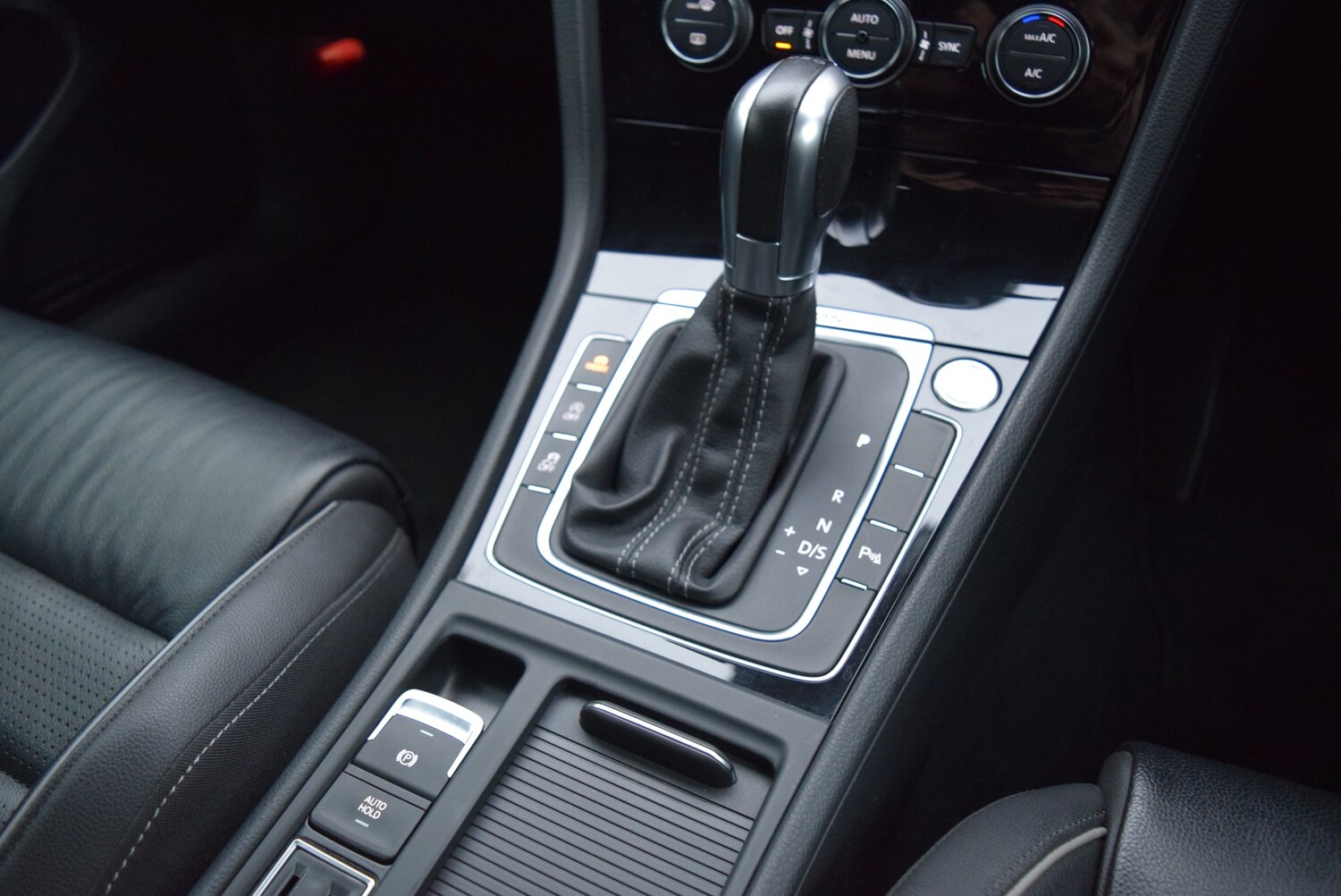 Used Volkswagen Golf 2018 for sale - 77387788: Photo 39