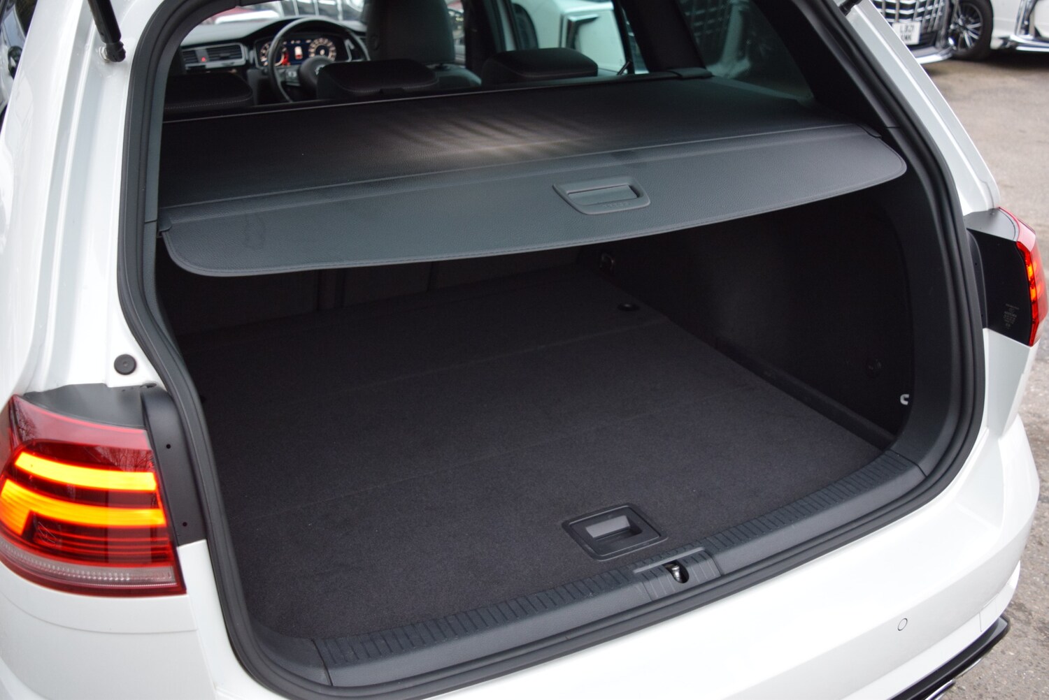 Used Volkswagen Golf 2018 for sale - 77387788: Photo 42