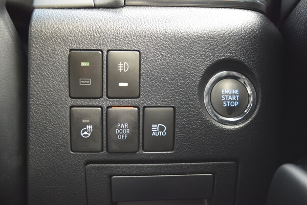 Used Toyota Alphard for sale - 73426169: Photo 51