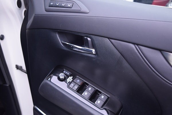 Used Toyota Alphard 2015 for sale - 73449191: Photo 57