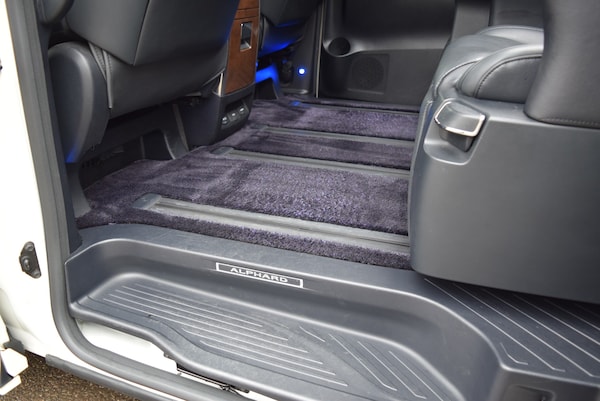 Used Toyota Alphard 2015 for sale - 73449191: Photo 67