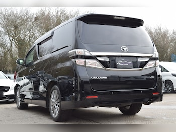 Used Toyota Vellfire 2012 for sale - 77337246: Photo