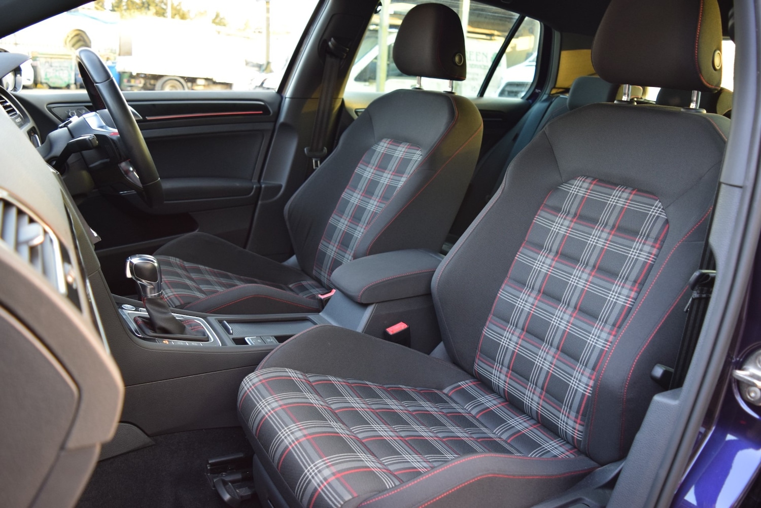 Used Volkswagen Golf 2025 for sale - 76402001: Photo 10