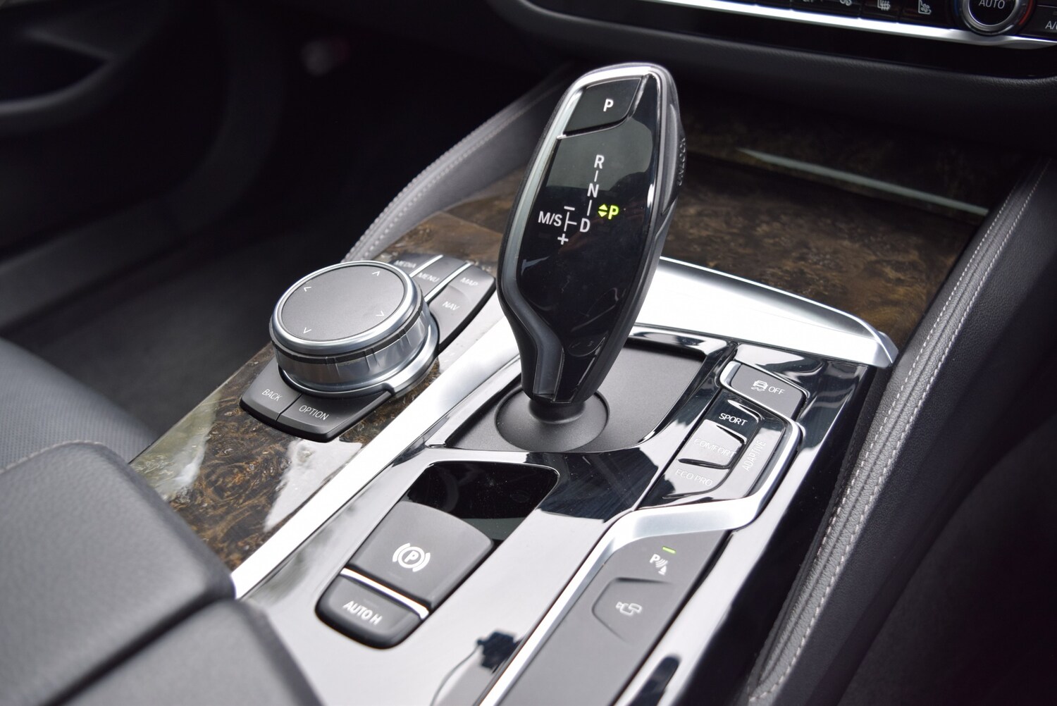 Used BMW 5 Series 2017 for sale - 76288346: Photo 42