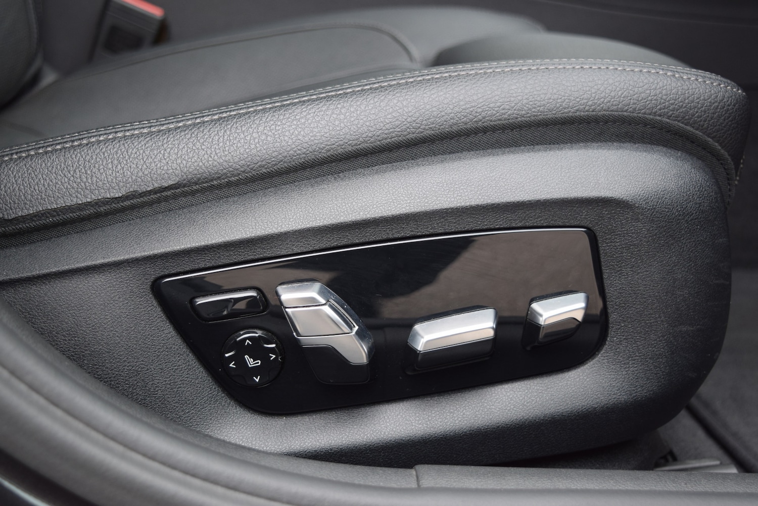 Used BMW 5 Series 2017 for sale - 76288346: Photo 44