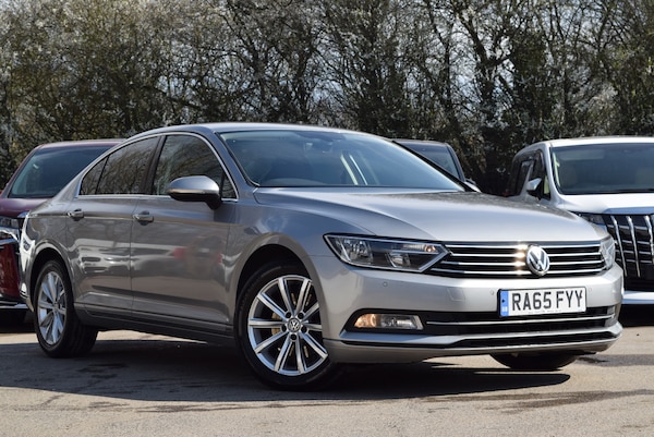 Used Volkswagen Passat 2015 for sale - 74079401: Photo 2