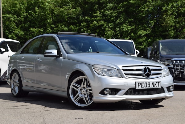 Used Mercedes-Benz C-Class 2009 for sale - 74394572: Photo 2