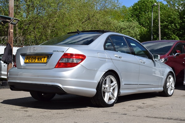 Used Mercedes-Benz C-Class 2009 for sale - 74394572: Photo 3
