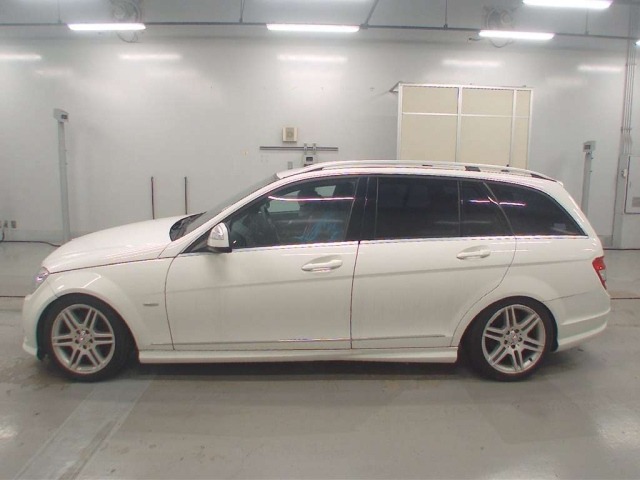 Used Mercedes-Benz C Class 2009 for sale - 77576025: Photo 5