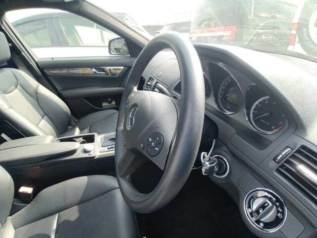 Used Mercedes-Benz C Class 2009 for sale - 77576025: Photo 7