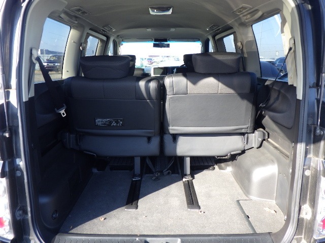 Used Nissan Elgrand 2007 for sale - 77388322: Photo 13