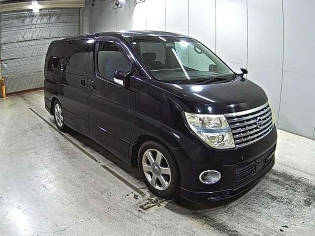 Used Nissan Elgrand 2007 for sale - 77388322: Photo 2