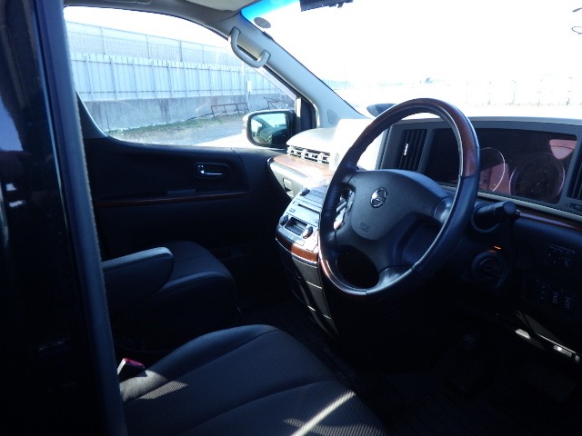 Used Nissan Elgrand 2007 for sale - 77388322: Photo 9