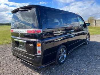 Used Nissan Elgrand 2006 for sale - 69347912: Photo