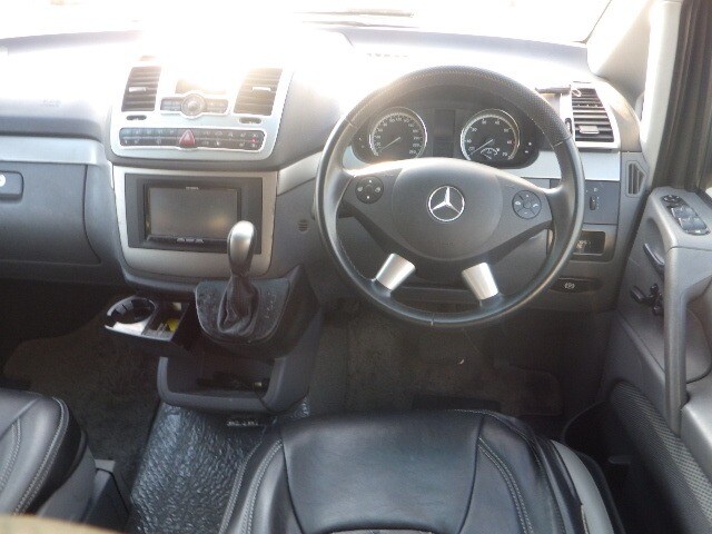 Used Mercedes-Benz V-Class 2008 for sale - 76331203: Photo 8