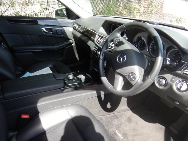 Used Mercedes-Benz E Class 2011 for sale - 75996483: Photo 11