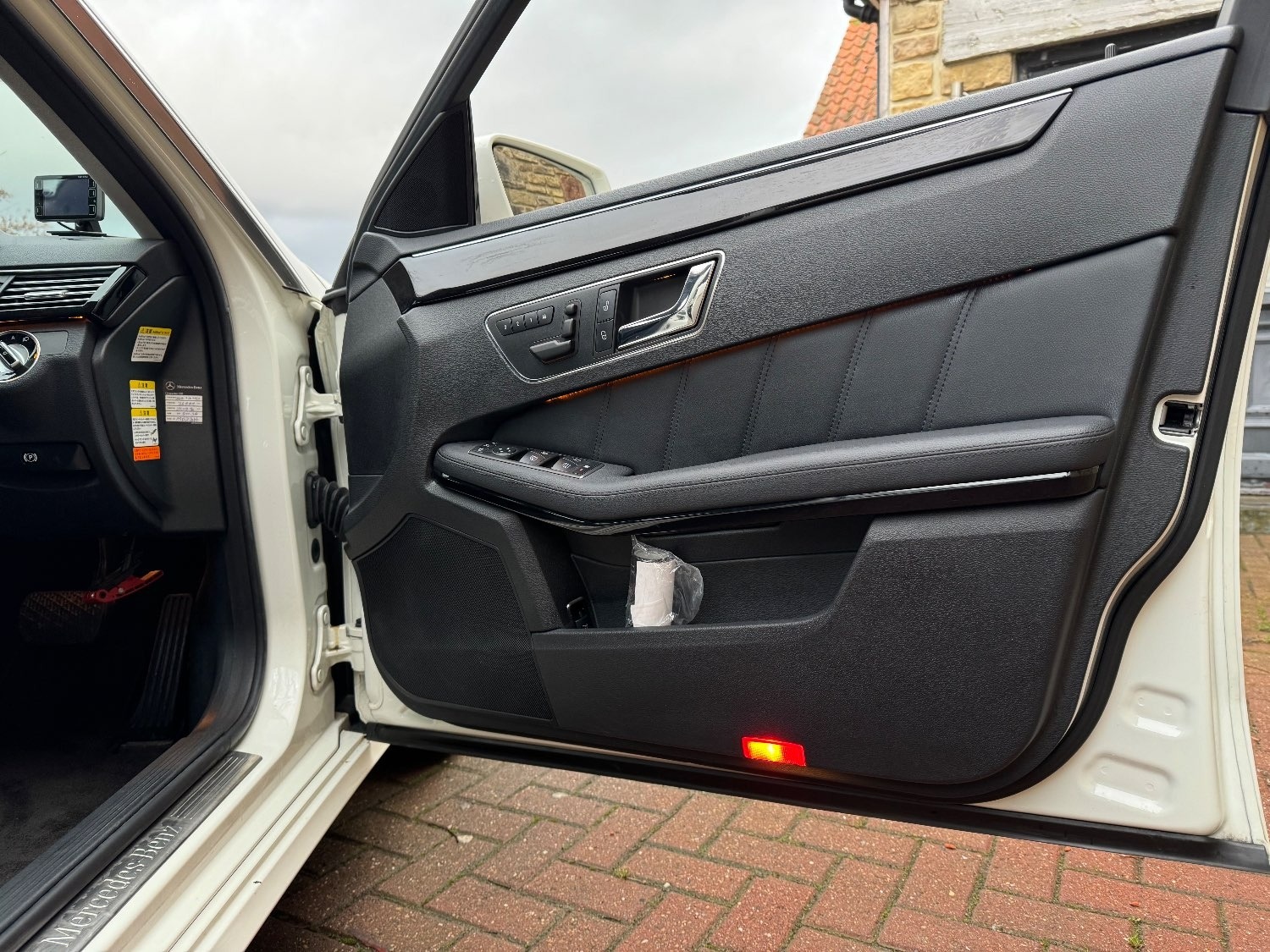 Used Mercedes-Benz E Class 2011 for sale - 75996483: Photo 18