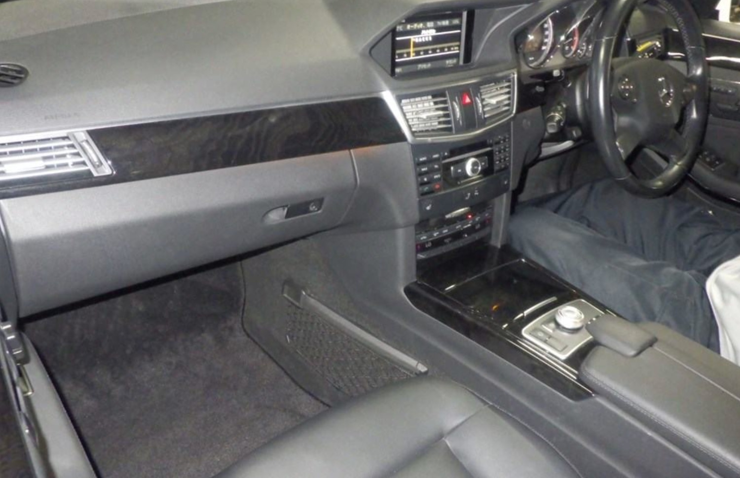 Used Mercedes-Benz E Class 2011 for sale - 75996483: Photo 9