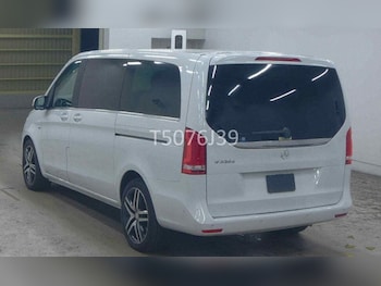 Used Mercedes-Benz V-Class 2016 for sale - 76682655: Photo