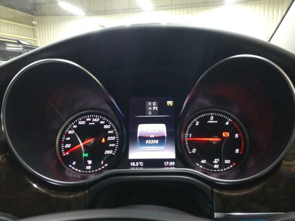 Used Mercedes-Benz V-Class 2016 for sale - 76682655: Photo 6