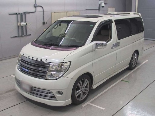 Used Nissan Elgrand 2005 for sale - 75409370: Photo 2