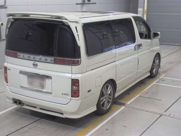 Used Nissan Elgrand 2005 for sale - 75409370: Photo 7