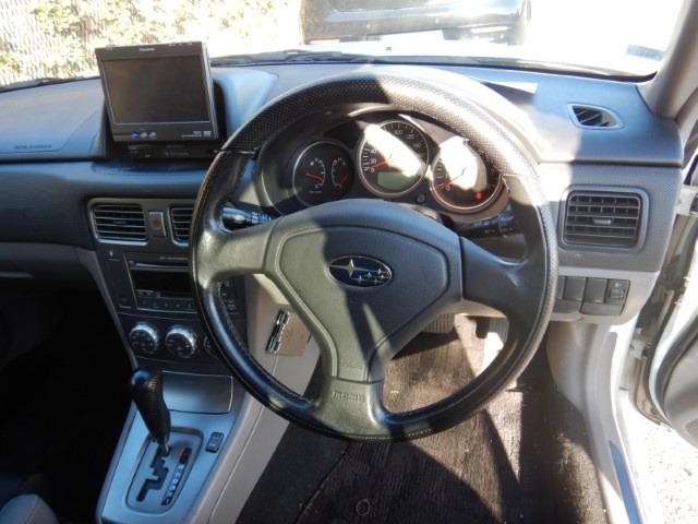 Used Subaru Forester 2004 for sale - 76907779: Photo 9