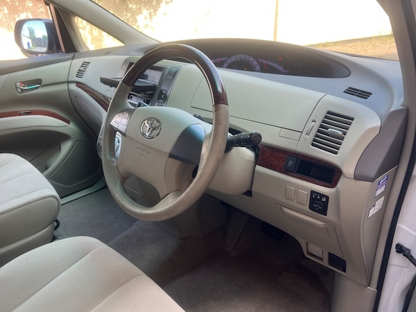 Used Toyota Estima 2012 for sale - 74286239: Photo 13