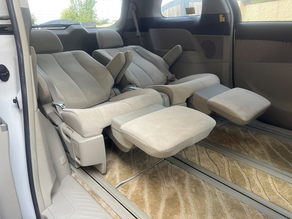 Used Toyota Estima 2012 for sale - 74286239: Photo 15