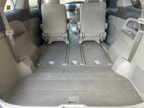 Used Toyota Estima 2012 for sale - 74286239: Photo 16