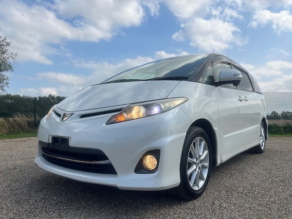 Used Toyota Estima 2012 for sale - 74286239: Photo 1