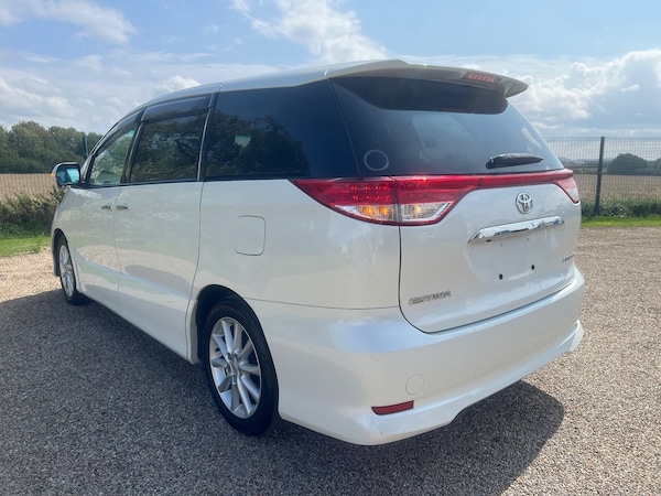 Used Toyota Estima 2012 for sale - 74286239: Photo 3