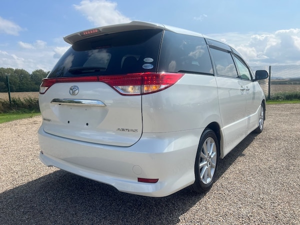 Used Toyota Estima 2012 for sale - 74286239: Photo 4