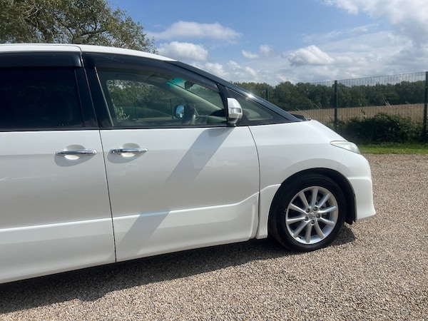 Used Toyota Estima 2012 for sale - 74286239: Photo 9