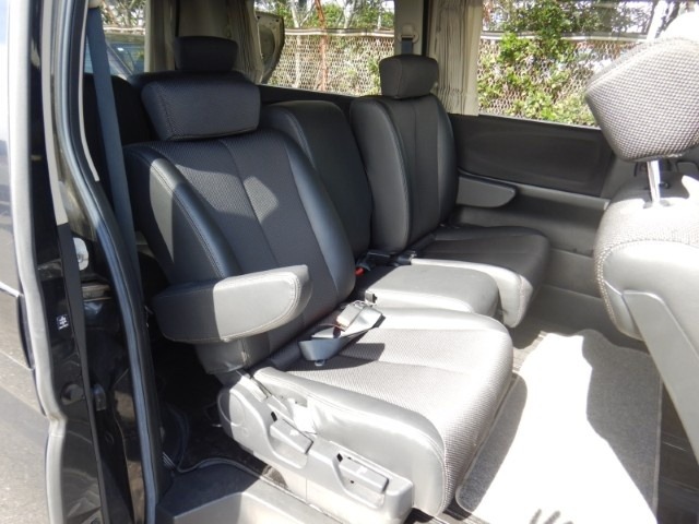Used Nissan Elgrand 2004 for sale - 76142834: Photo 6