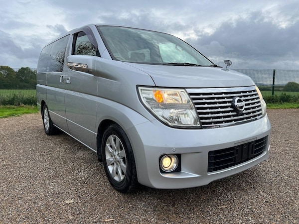 Used Nissan Elgrand 2008 for sale - 67935766: Photo 2