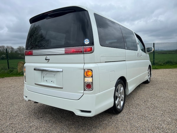 Used Nissan Elgrand 2006 for sale - 73229969: Photo 4