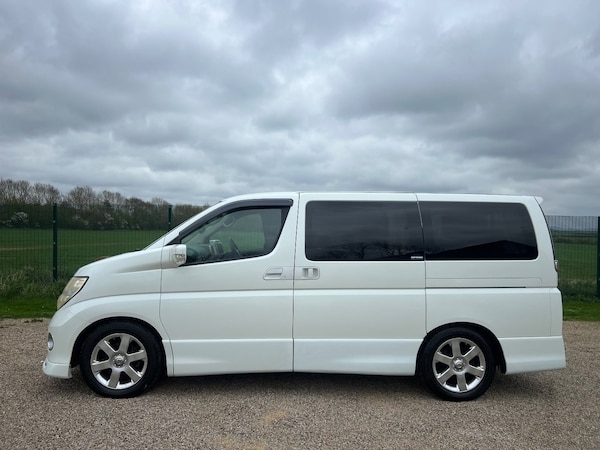 Used Nissan Elgrand 2006 for sale - 73229969: Photo 7