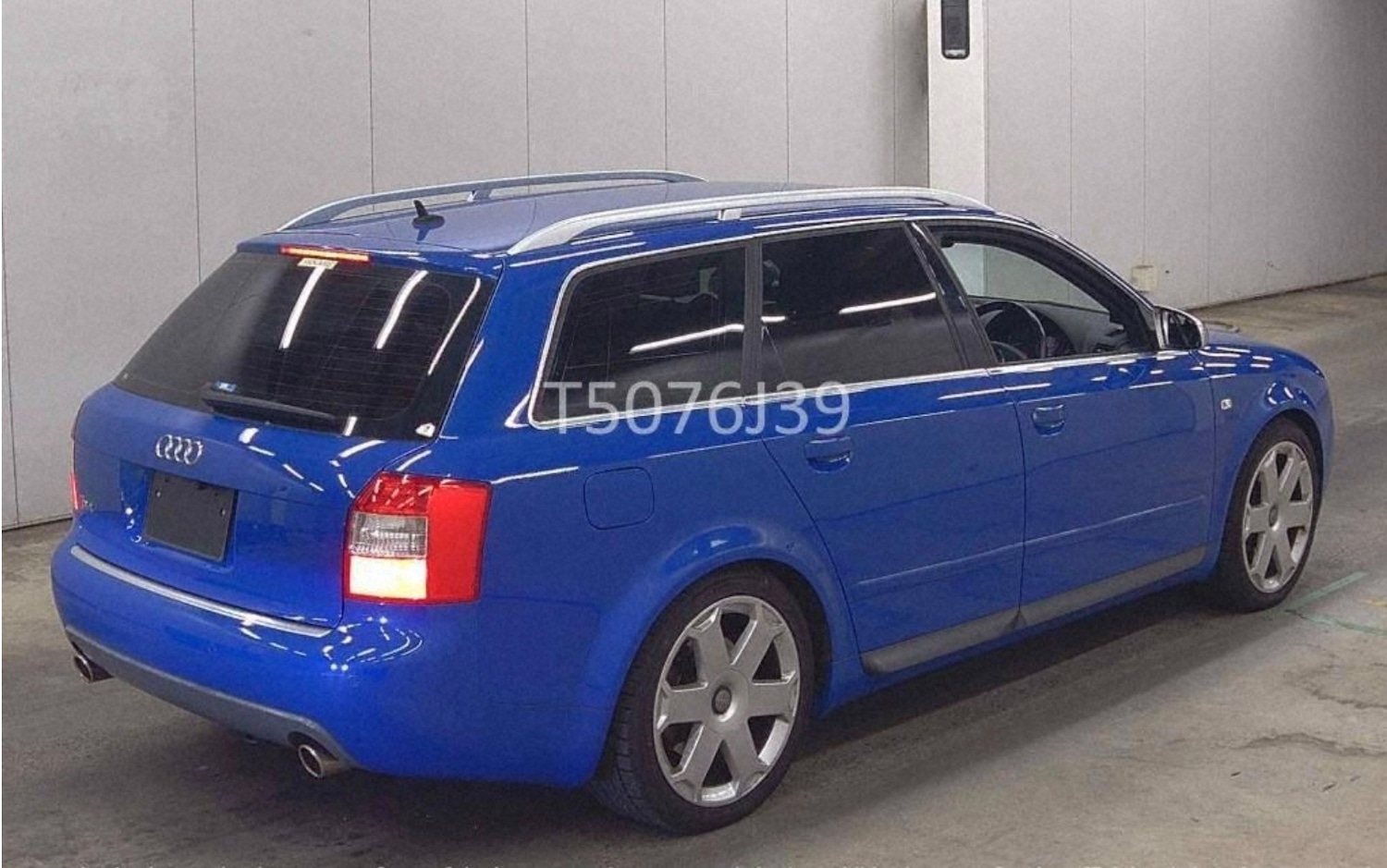 Used Audi S4 2004 for sale - 76565190: Photo 4