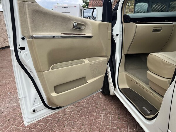 Used Nissan Elgrand 2008 for sale - 70251593: Photo 17