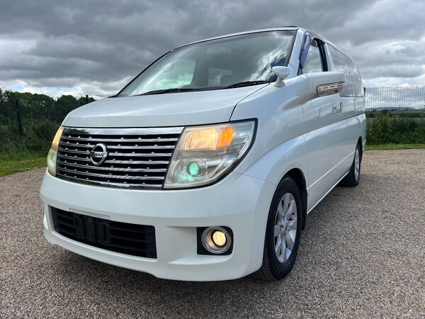 Used Nissan Elgrand 2008 for sale - 70251593: Photo 1