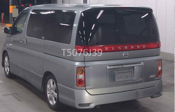 Used Nissan Elgrand 2006 for sale - 73802552: Photo 5