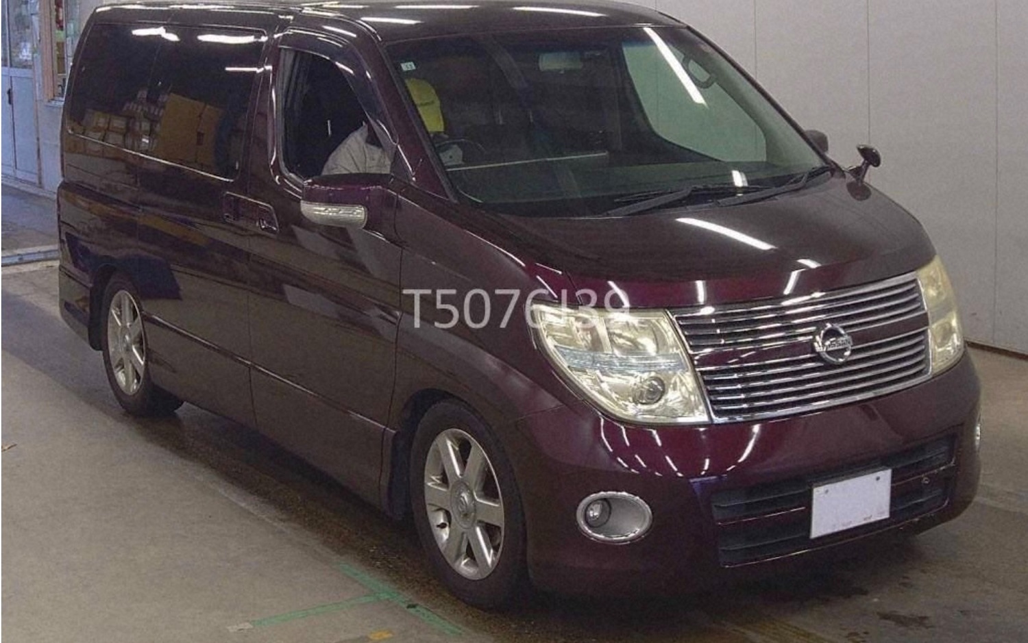 Used Nissan Elgrand 2009 for sale - 76979935: Photo 2