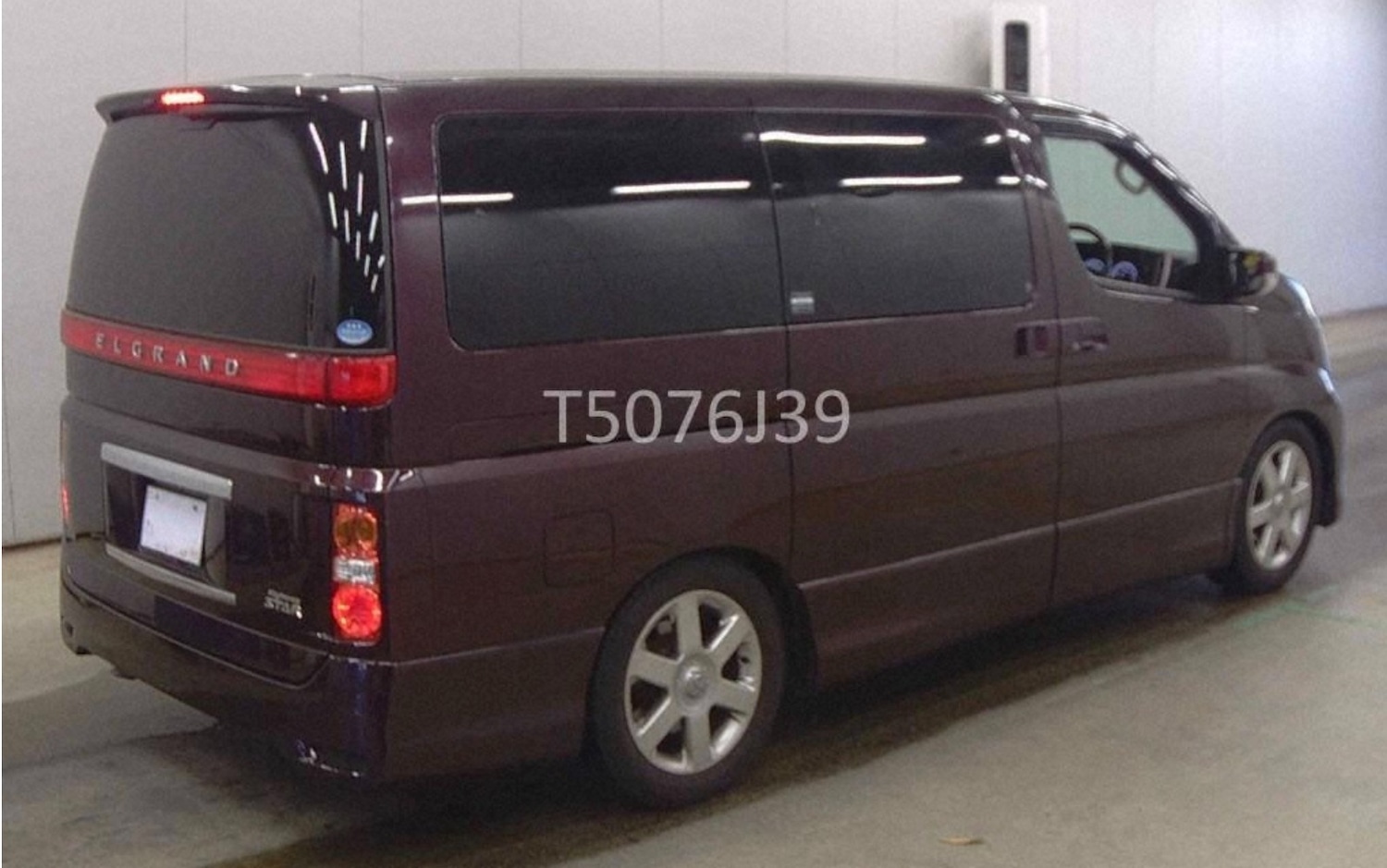 Used Nissan Elgrand 2009 for sale - 76979935: Photo 4