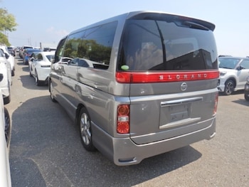 Used Nissan Elgrand 2009 for sale - 75868992: Photo