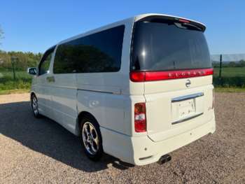Used Nissan Elgrand 2005 for sale - 73639417: Photo