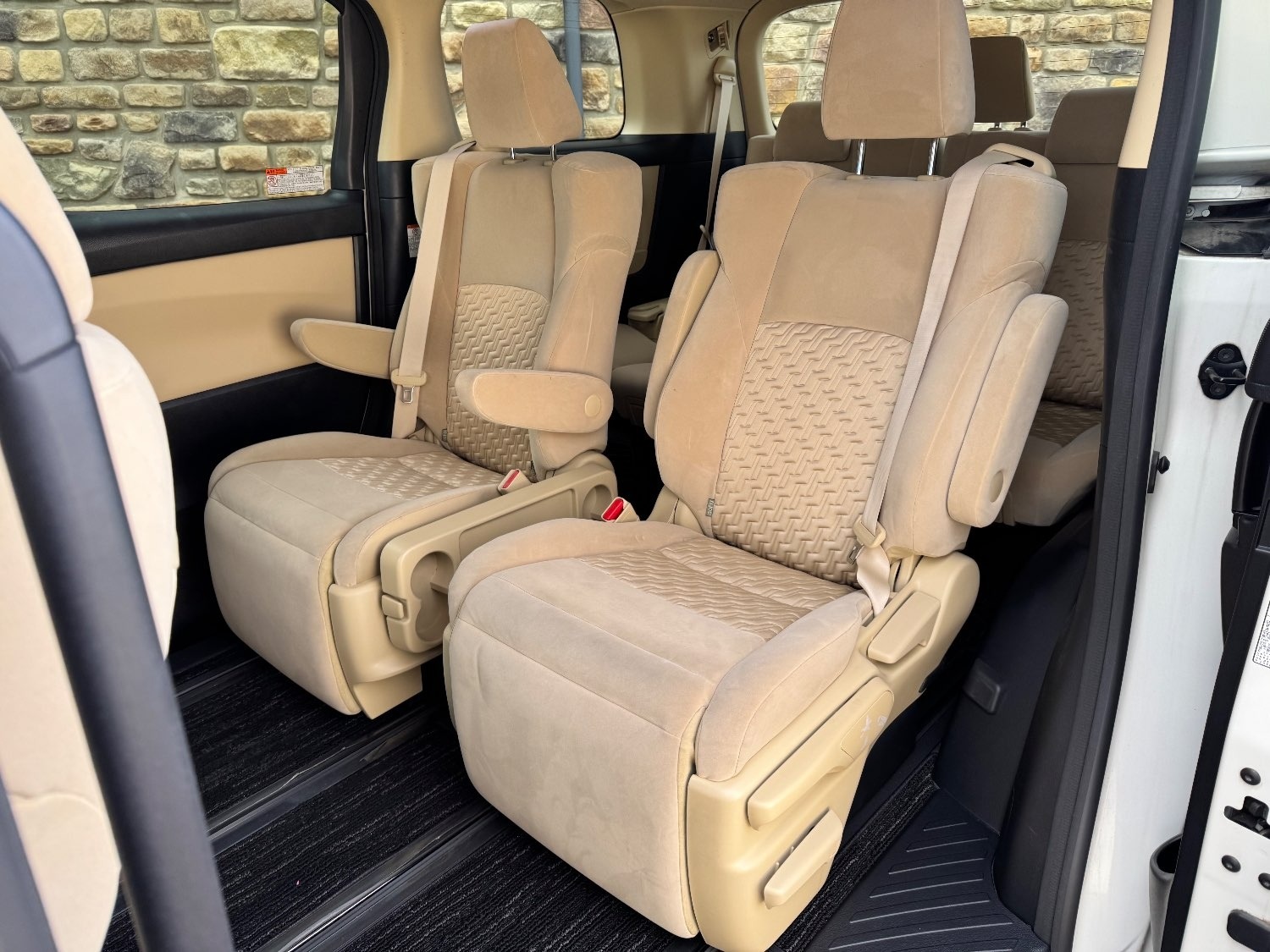 Used Toyota Alphard 2015 for sale - 76505667: Photo 12