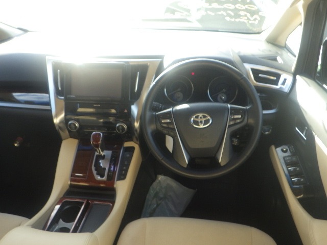 Used Toyota Alphard 2015 for sale - 76505667: Photo 8