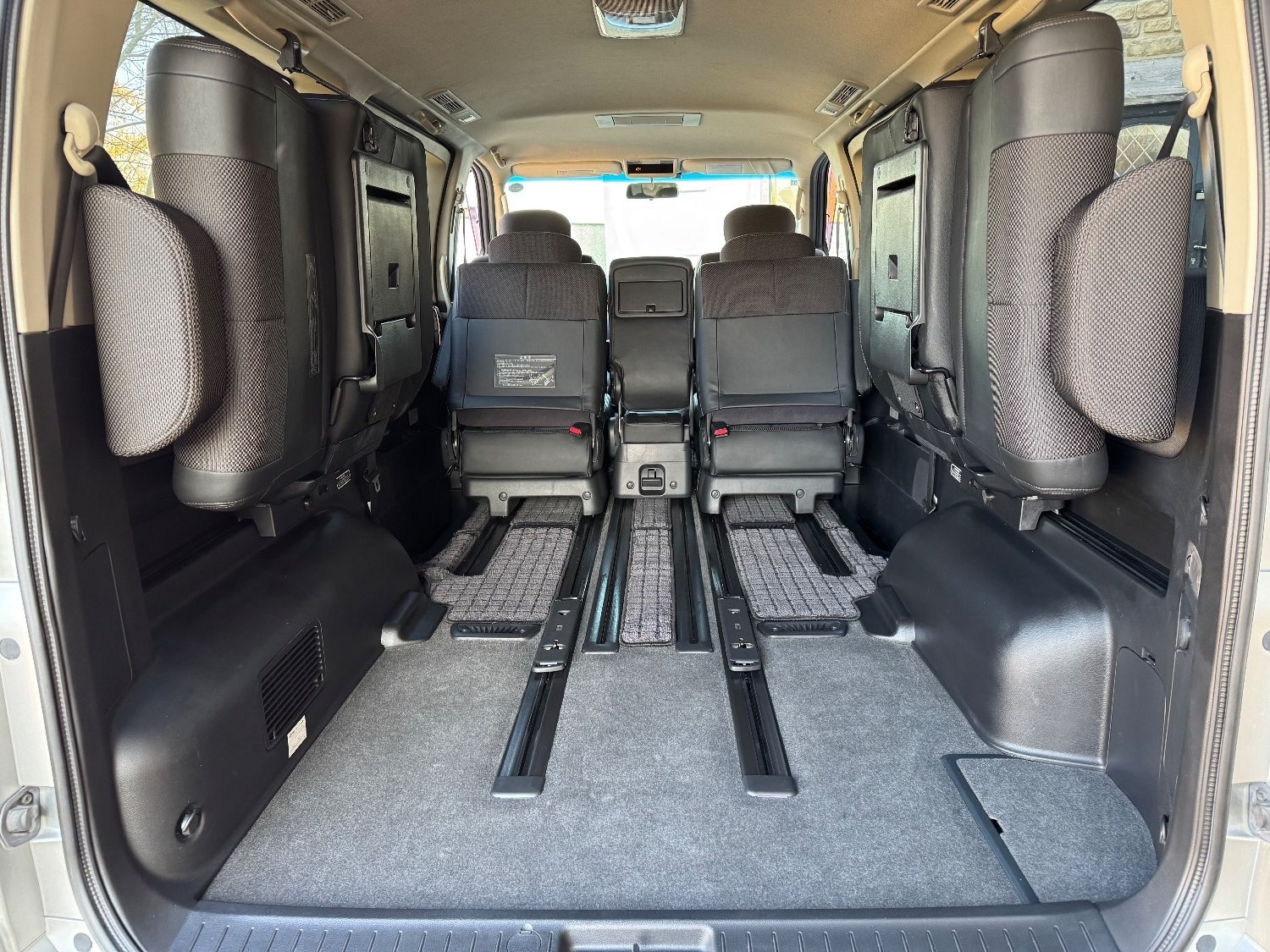 Used Nissan Elgrand 2007 for sale - 76300555: Photo 16