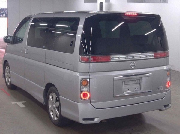Used Nissan Elgrand 2007 for sale - 76300555: Photo 2